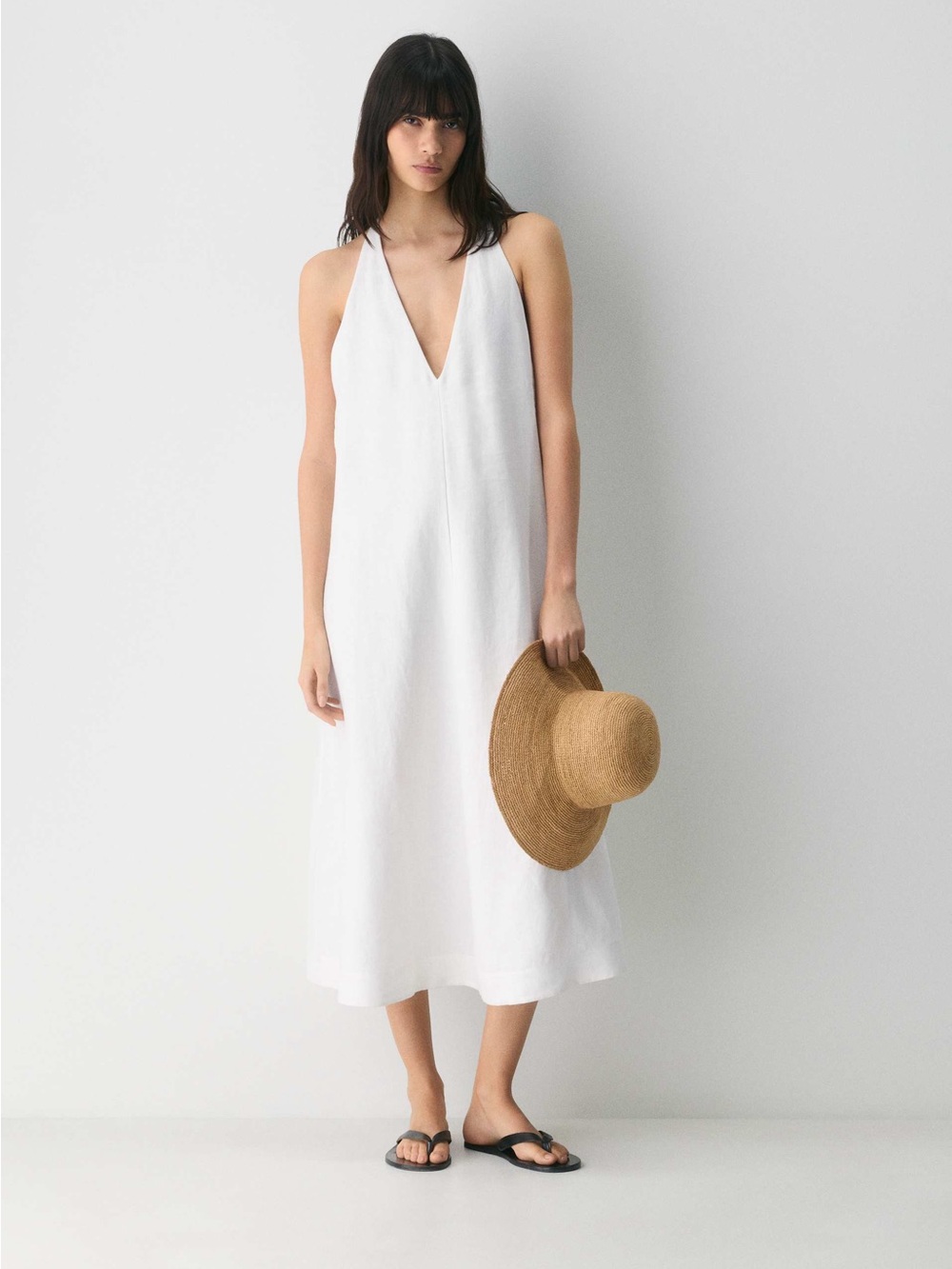 Aritzia Little Moon Linen V Neck Halter Dress